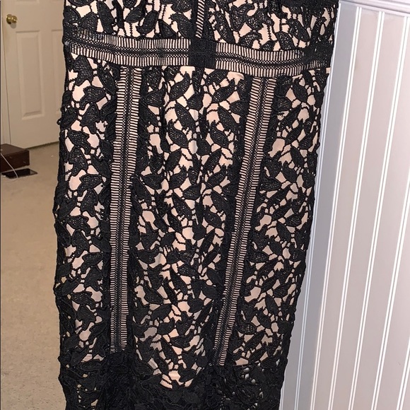 Tight Black Lace Dress - Picture 4 of 7